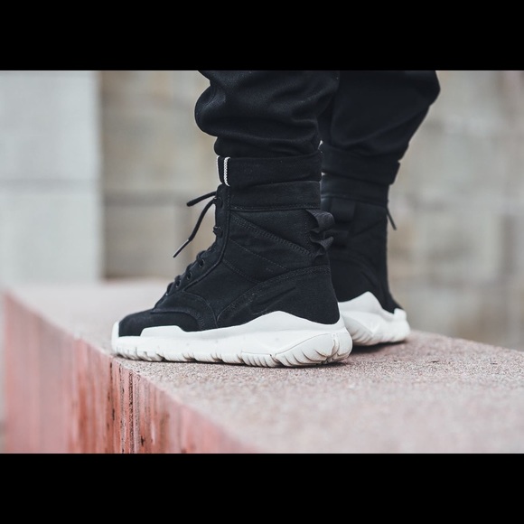 Nike SFB 6” CNVS NSW boot sneaker Sz 10.5 - Picture 4 of 4